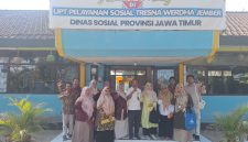 dok.uinkhas.ac.id