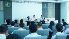 dok.uinkhas.ac.id